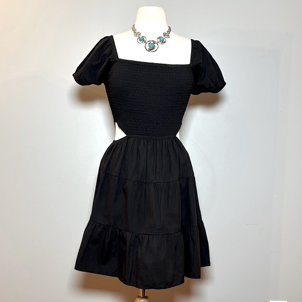 Elegant Black Puff Sleeve Dress